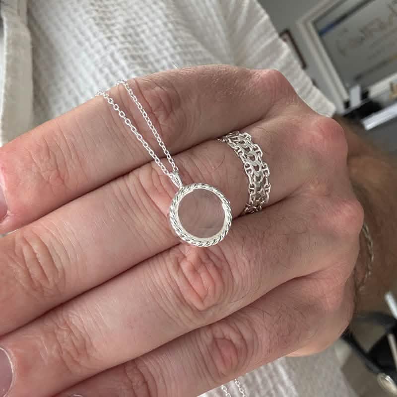 Round Glass Keepsake Locket | Photo Locket | Featherlings UK