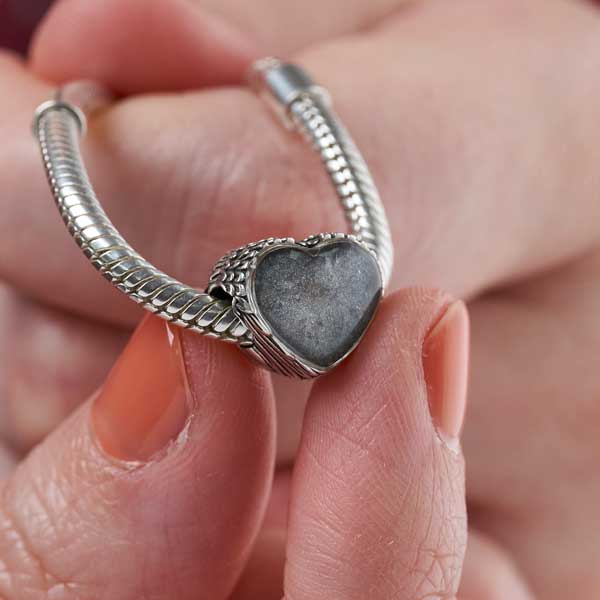 Angel Wings Ashes Charm | Ashes Charms | Featherlings UK