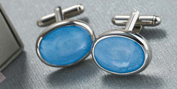ashes cufflinks made by featherlings