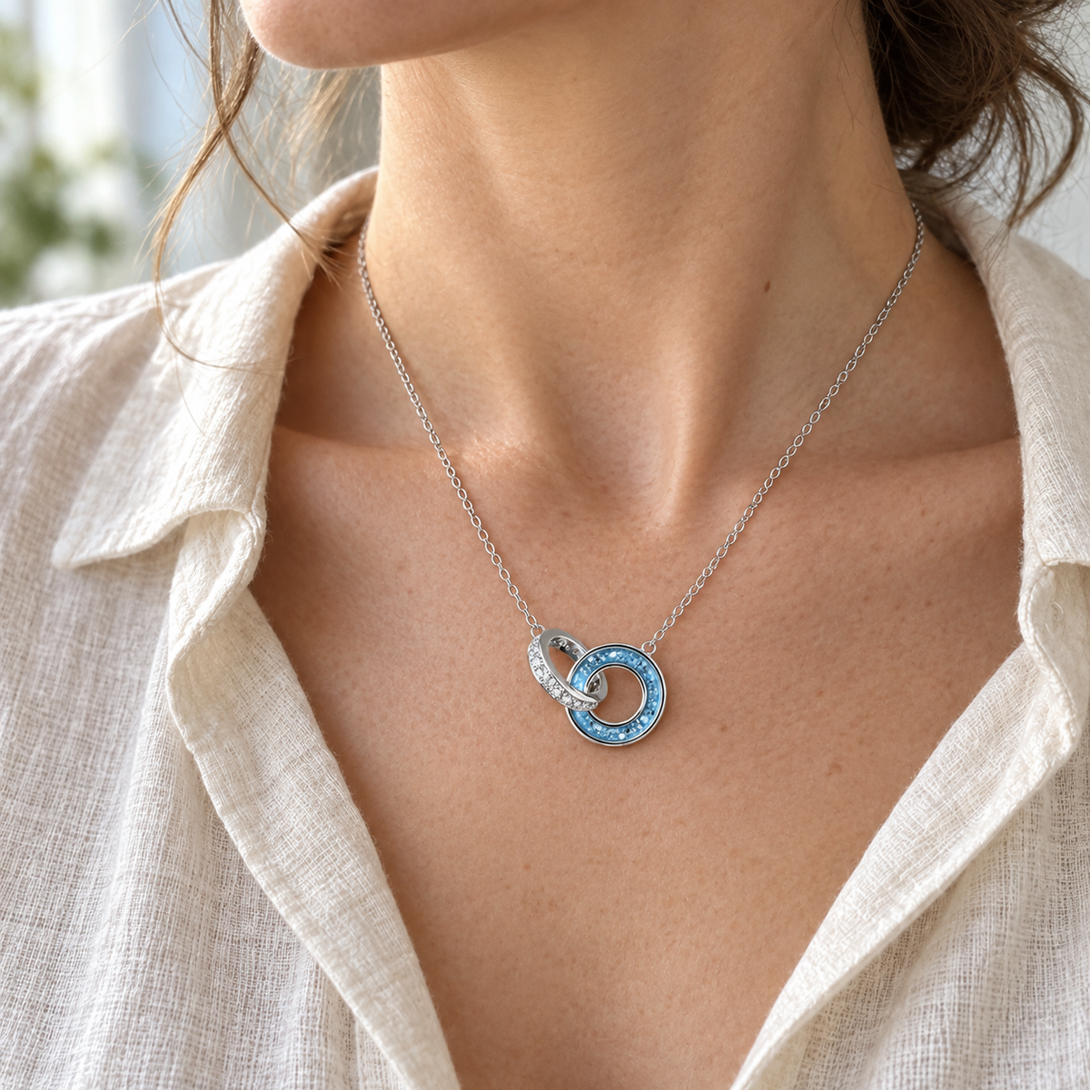 Linked Circles Ashes Necklace — lifestyle
