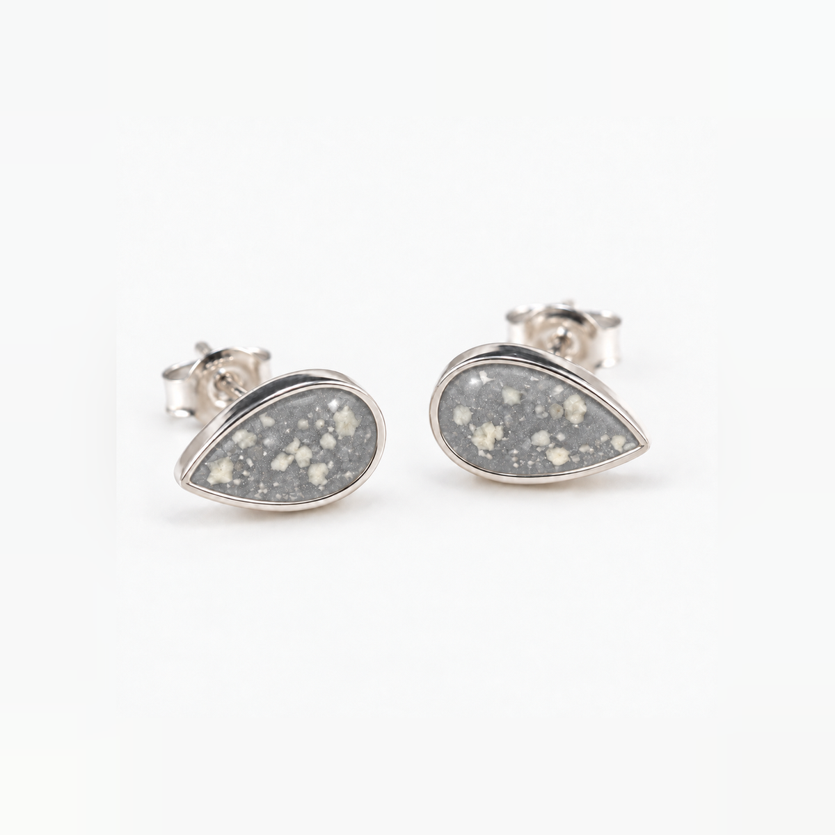 pear stud ashes earrings — Silver, visible ashes