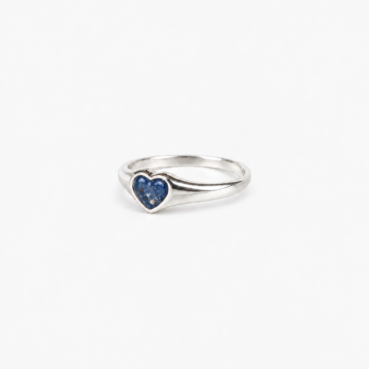 Petite Heart Ashes Ring — Sapphire, visible ashes