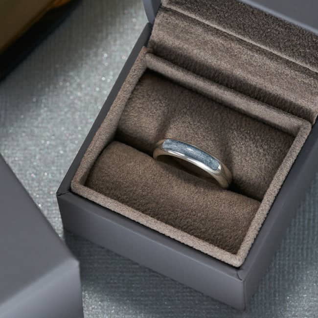Petite Channel Ashes Ring | Ashes Rings | Featherlings UK