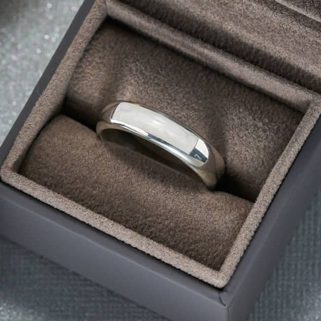 Mens Channel Ashes Ring | Ashes Rings | Featherlings UK