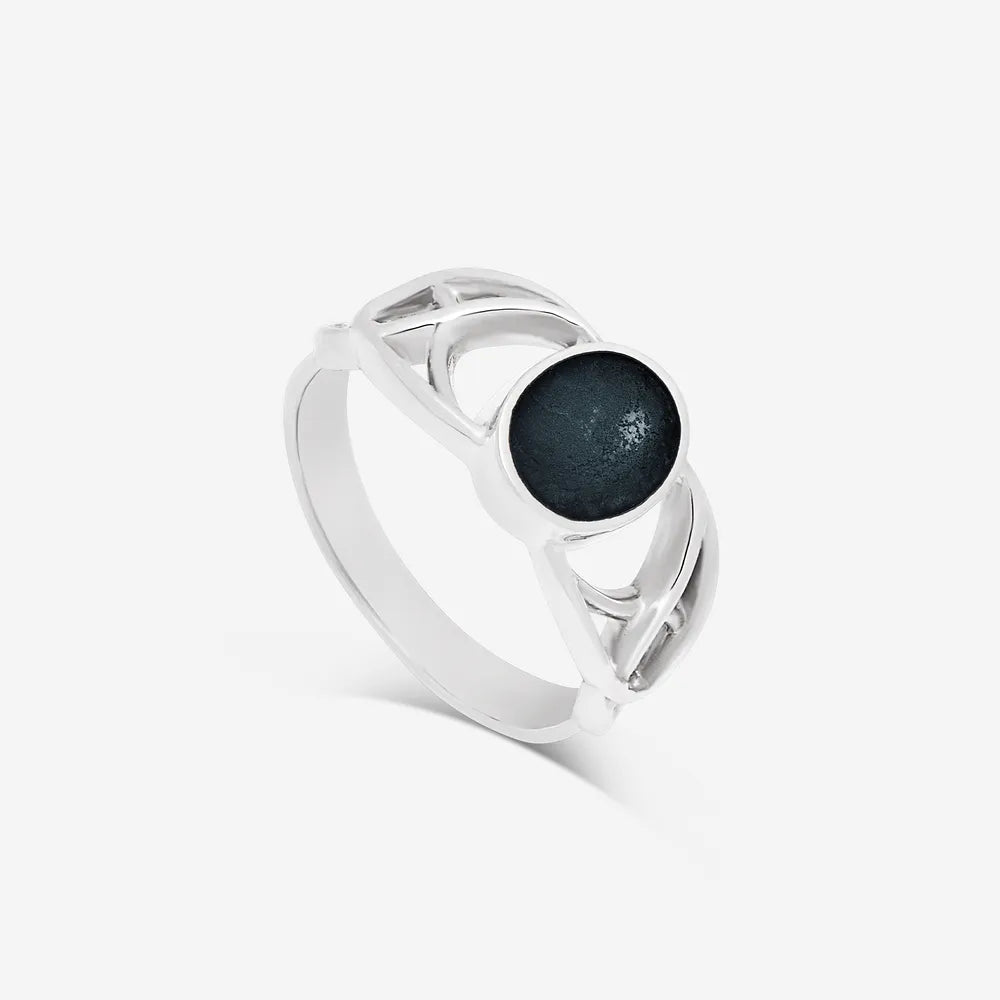 Knot Ashes Ring | Ashes Rings | Featherlings UK