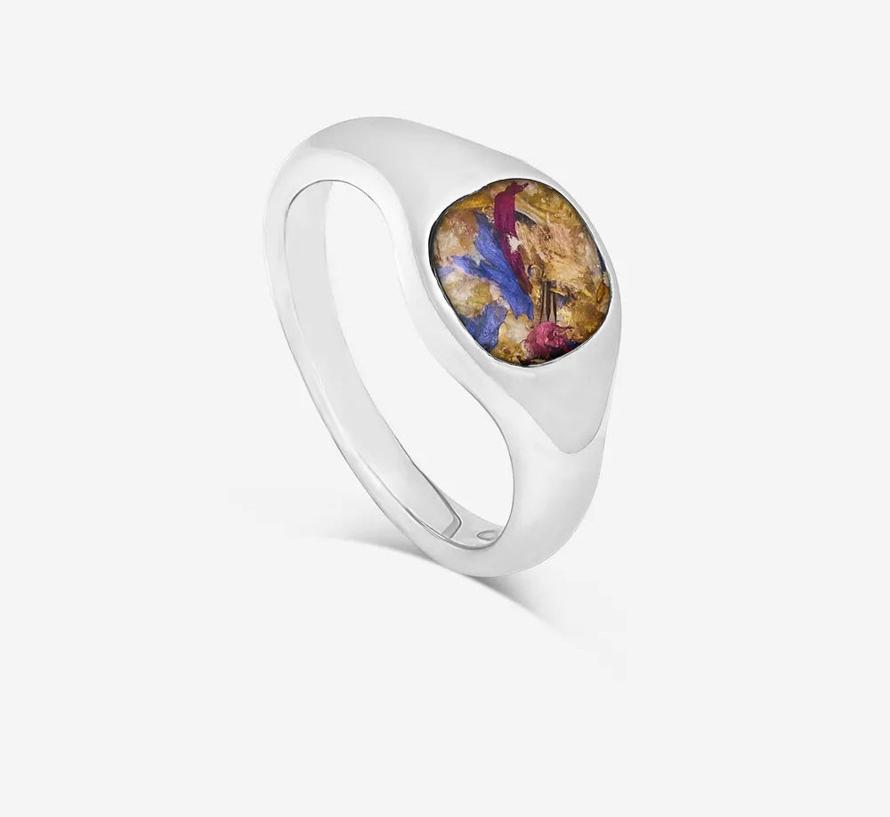 Your dried flowers into a keepsake ring