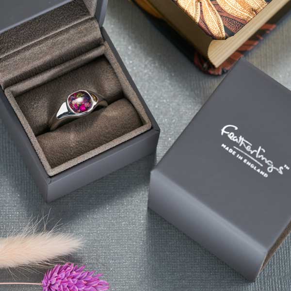 Unisex Signet Flower Ring | Dried Flower Jewellery | Featherlings UK