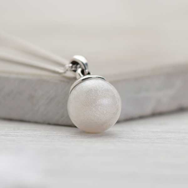 Sphere Breast Milk Necklace | Breast Milk Necklace | Featherlings UK