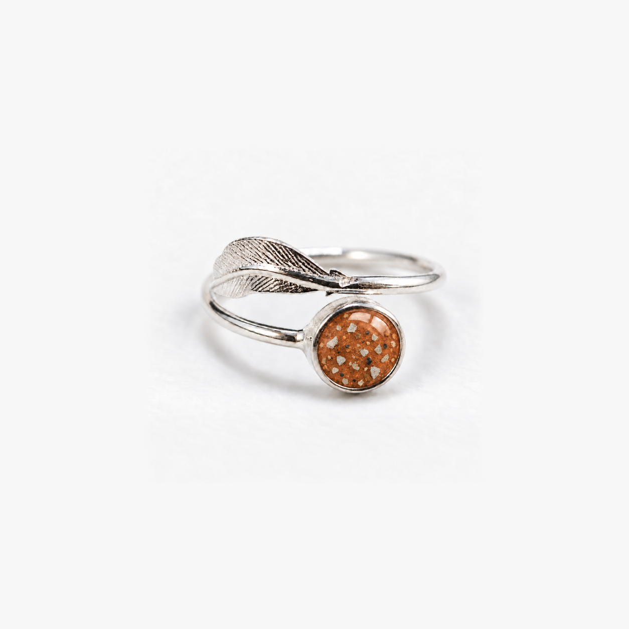 Feather Ashes Ring in Copper with visible ashes