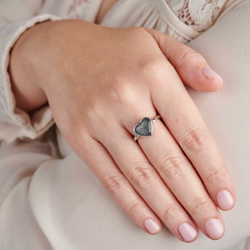 Heart Ashes Ring | Ashes Rings | Featherlings UK